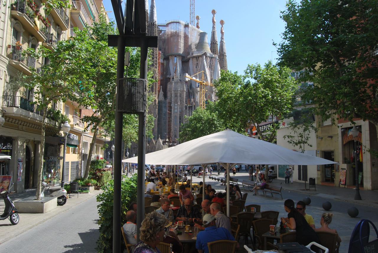 Gaudi Apartments Barcelona Exterior foto